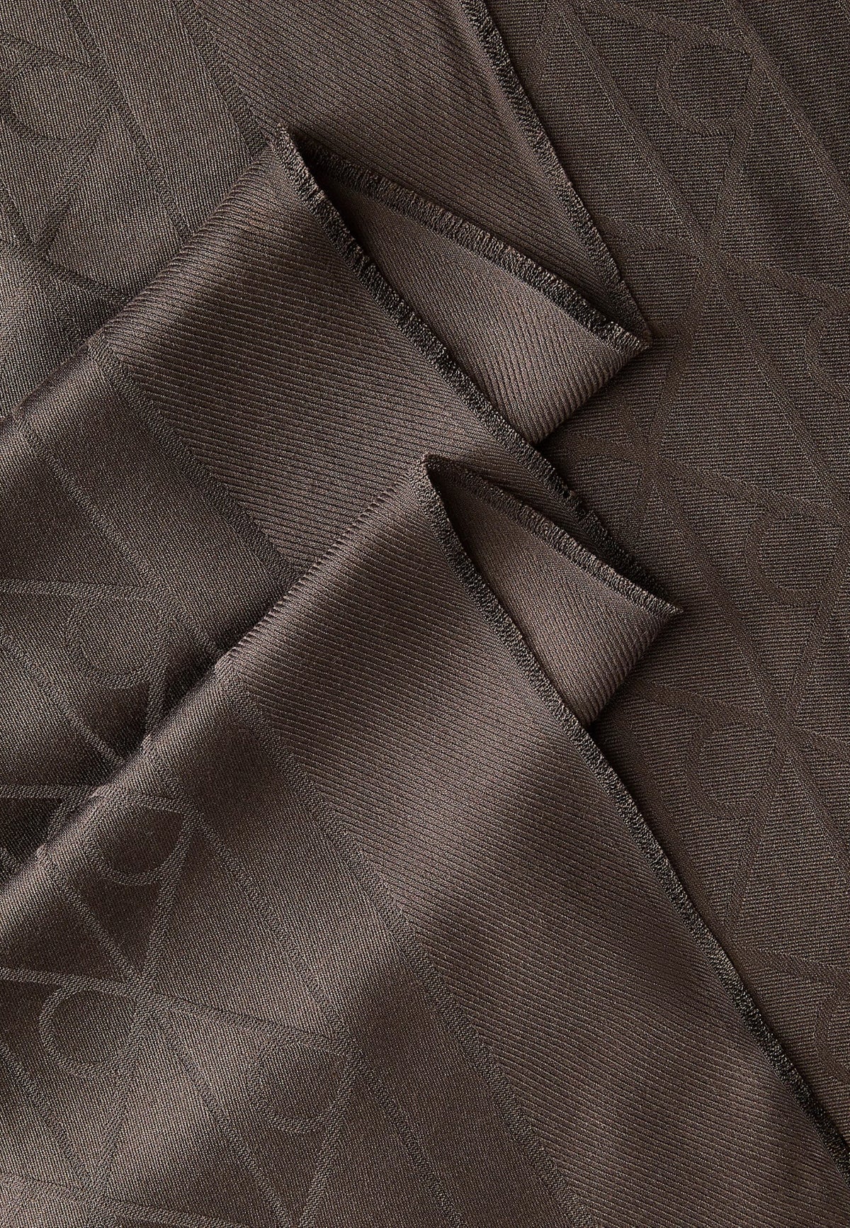 EMBLEM AOP GLOSSY TONAL SCARF - DELICIOSO