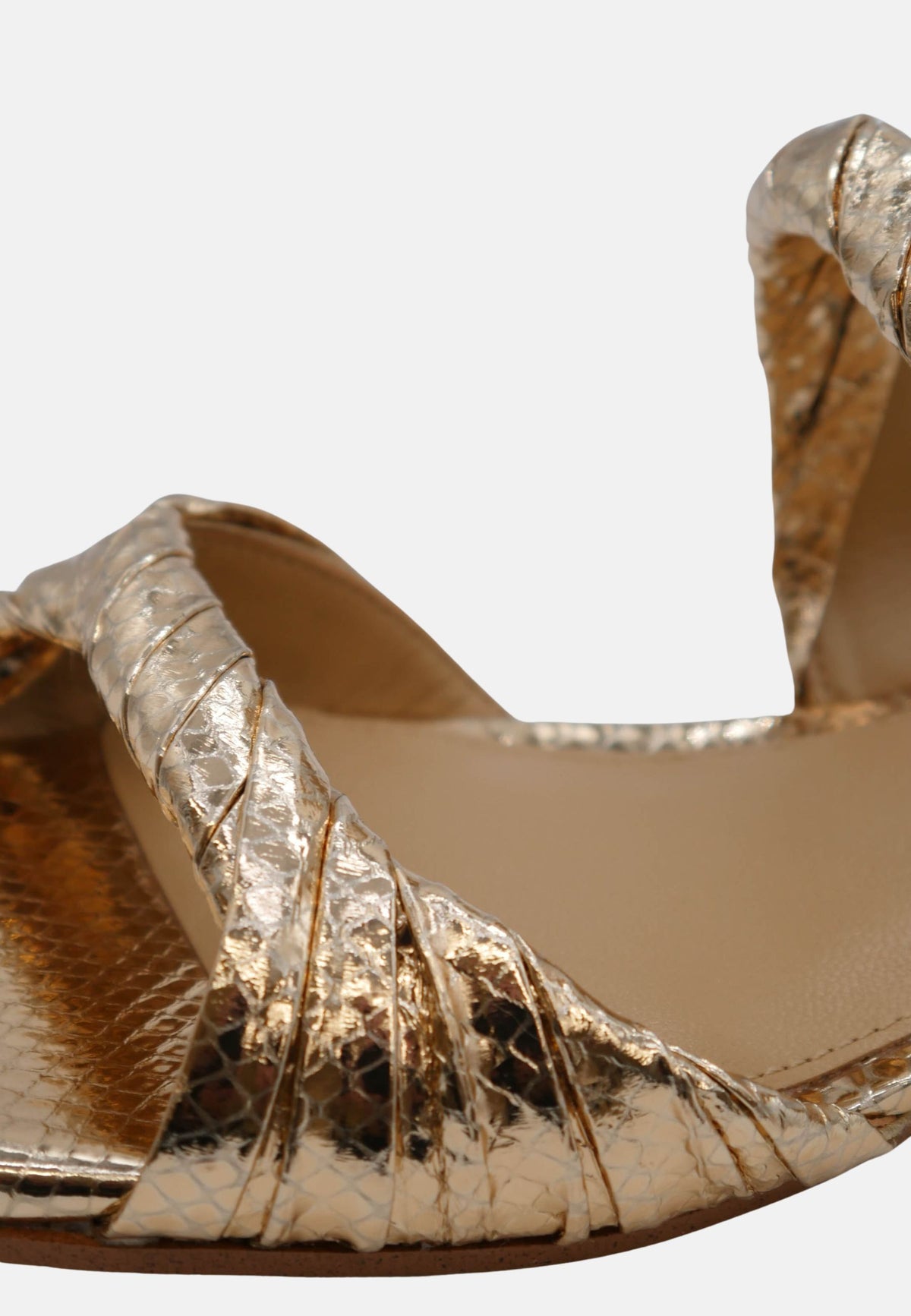 KIANA FLAT SANDAL - PALE GOLD