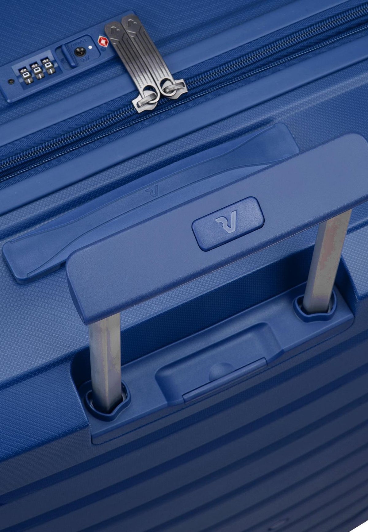 TROLLEY MEDIO 4R 68 CM EXP. BUTTERFLY CM 68X44X26/31 INCH 26,8 X 17,4 X 10,3/12,3 KG3,39 - BLU NOTTE