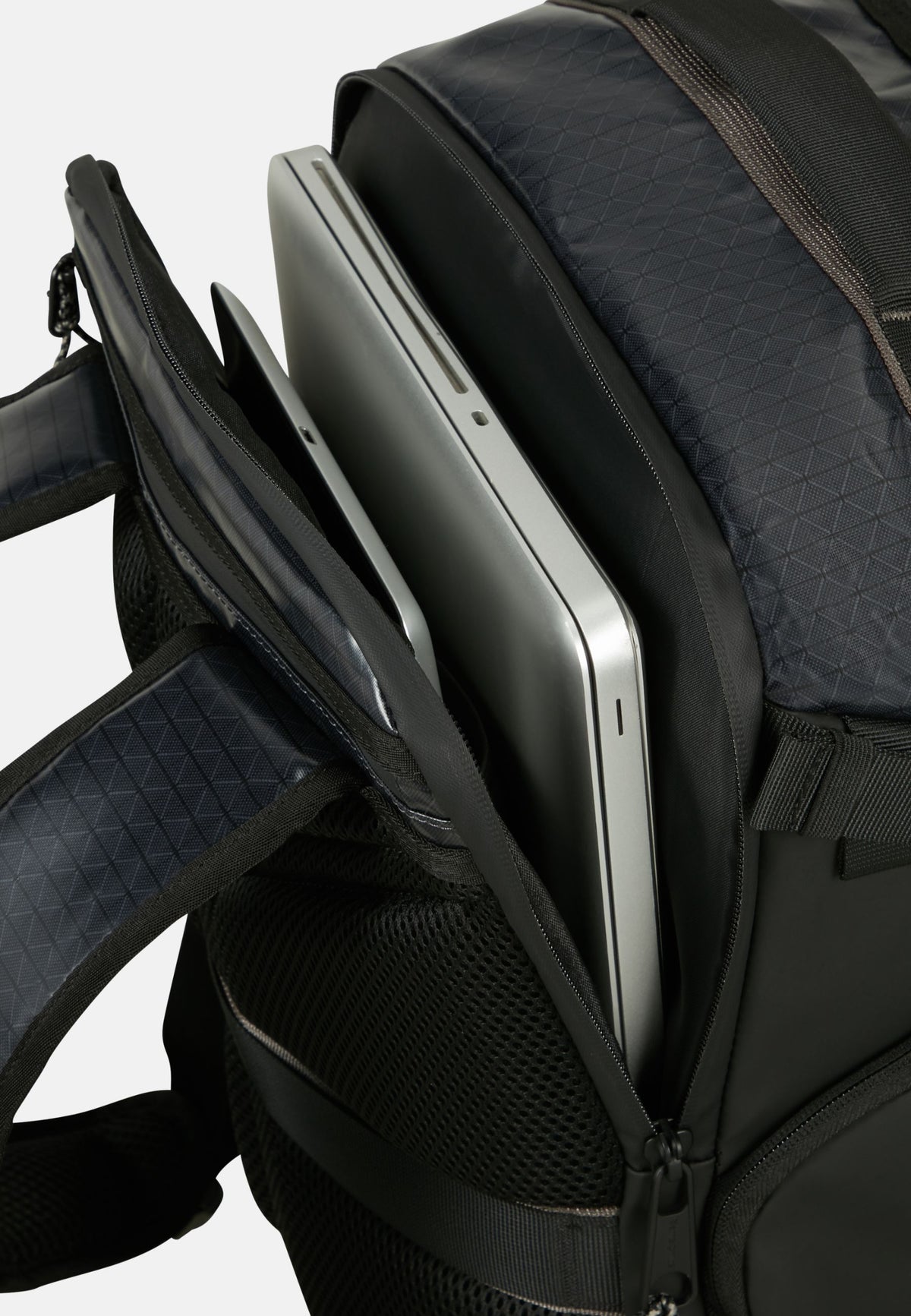 OUTTRAX UNDERSEAT BACKPACK S - SLATE BLACK