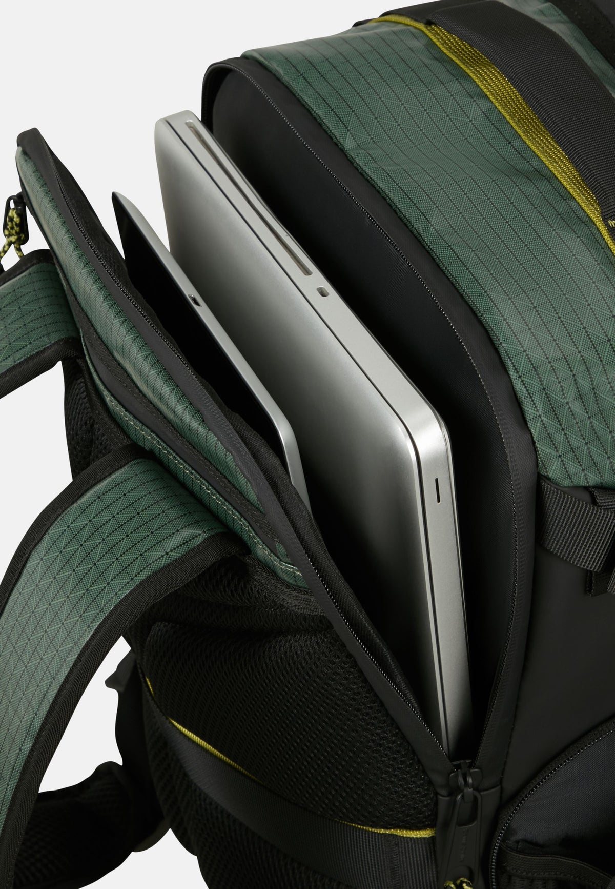 OUTTRAX UNDERSEAT BACKPACK S - FOREST GREEN