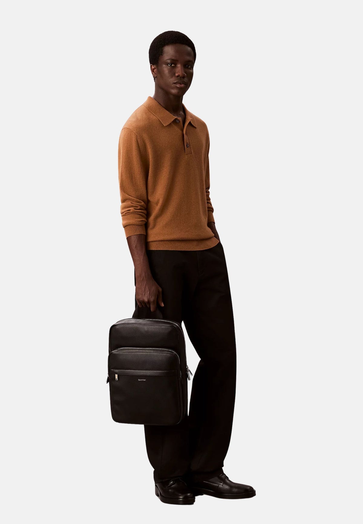 RAISED SLIM SQUARE - BLACK