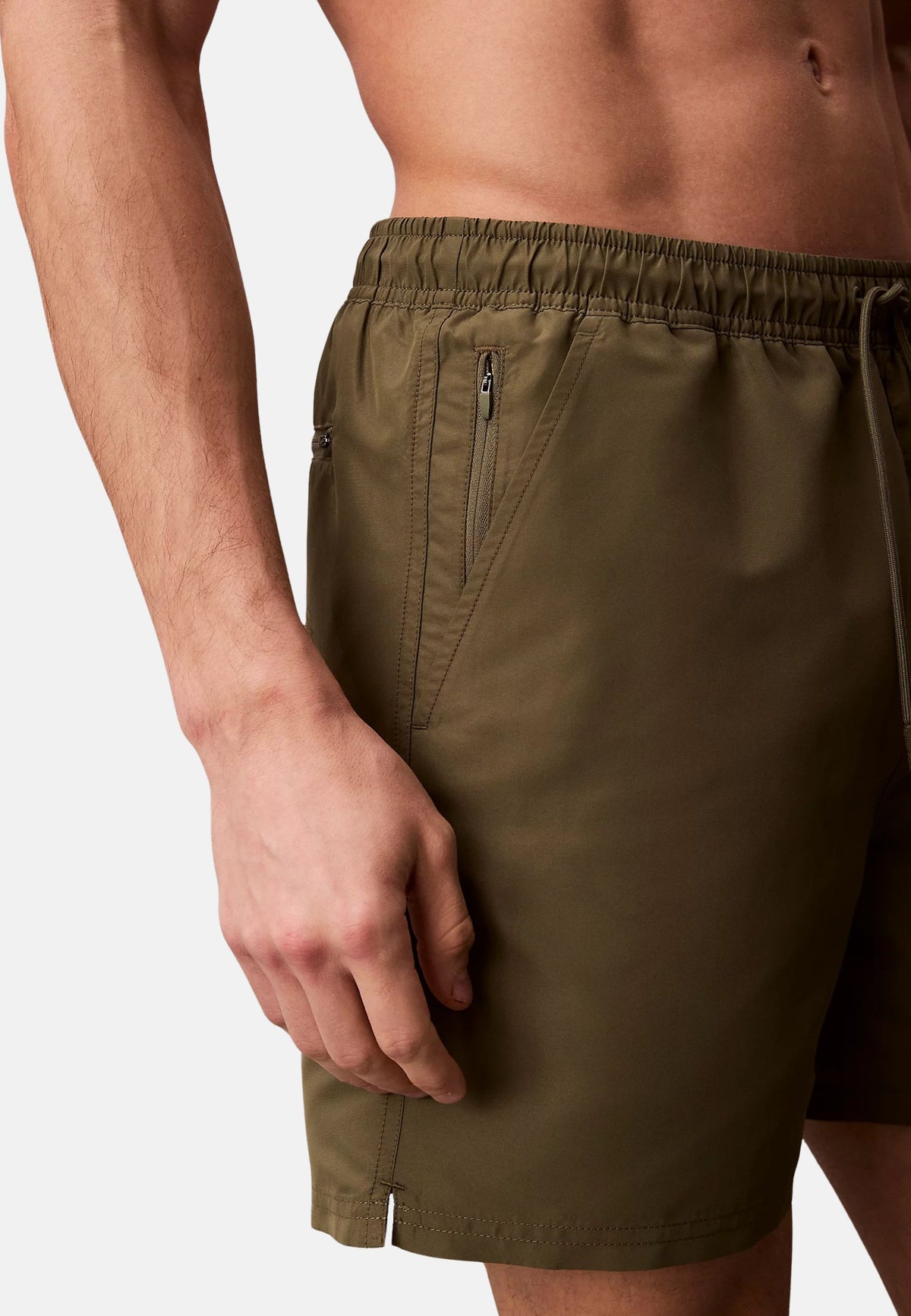 MEDIUM DRAWSTRING - BRUSH GREEN